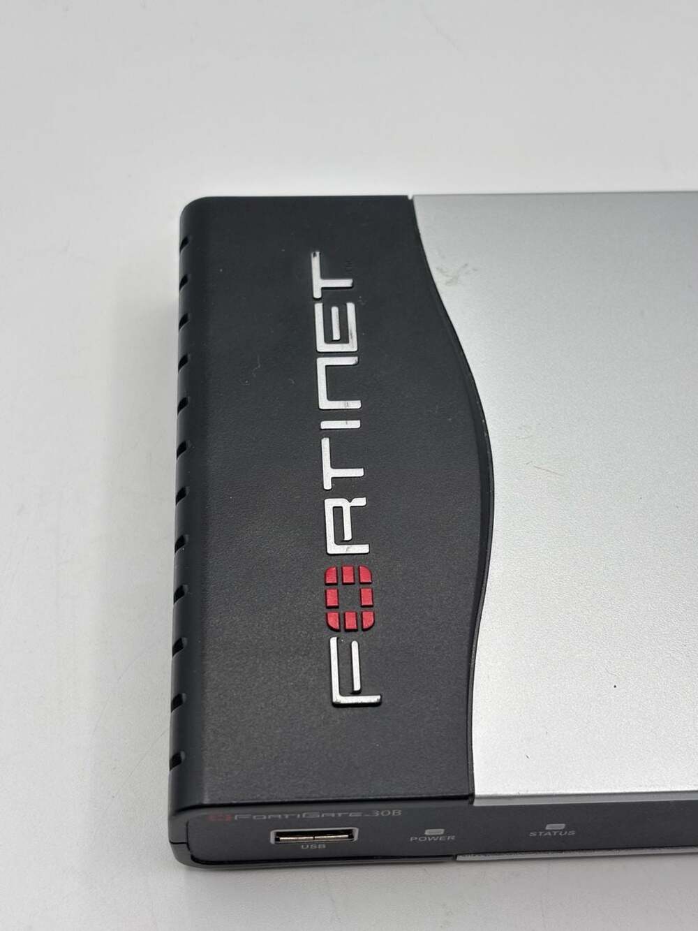 Fortinet FortiGate-30B Security Appliance Firewall Router - Picture 2 of 4